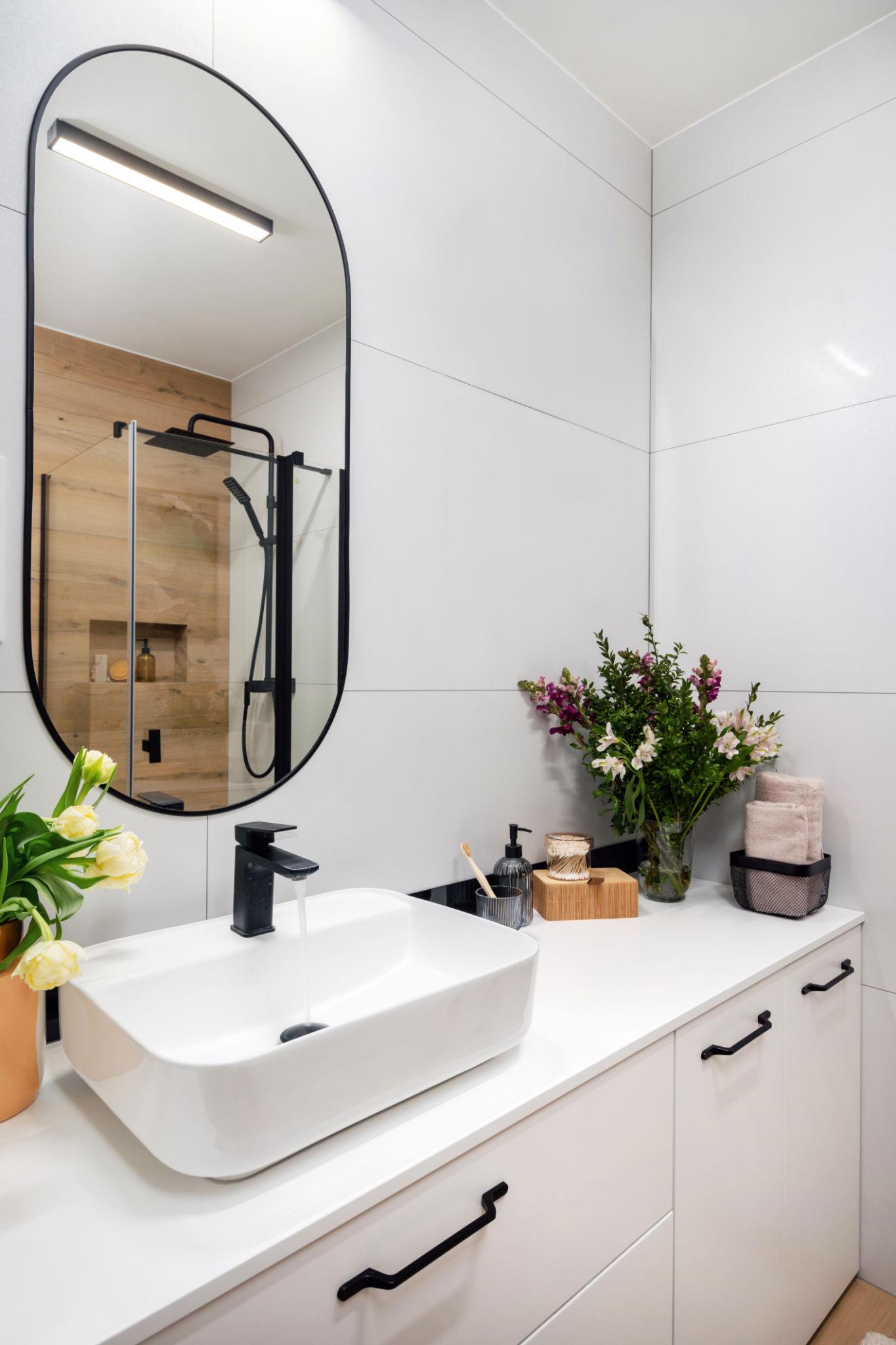 Spotless bathroom by Houston Cleaning LLC